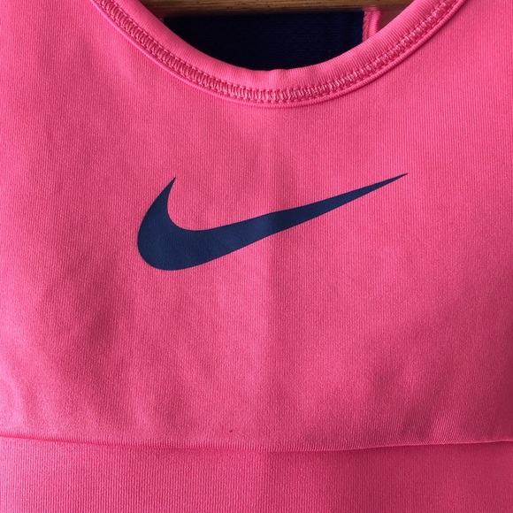 Nike Dri Fit girls sports bra sz: Med - Picture 3 of 7